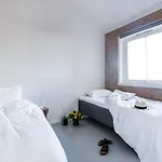 Hattvika Lodger