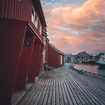 Hattvika Lodge