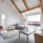 Lodge Hattvika *